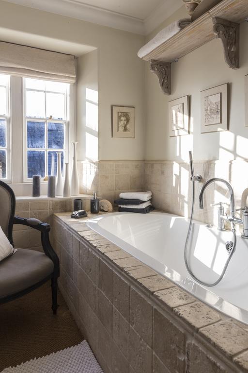 Roundhill Farmhouse Kelston Bilik gambar